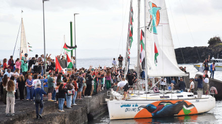 Una flotilla de barcos zarpa del puerto de San Giovanni Li Cuti, en Catania, Sicilia, sur de Italia, el 27 de septiembre de 2025