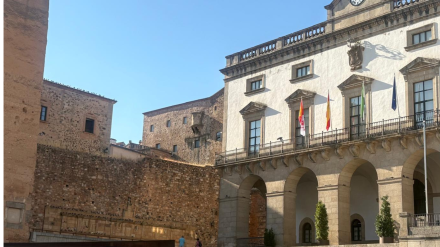 Fachada del ayuntamiento de Cáceres