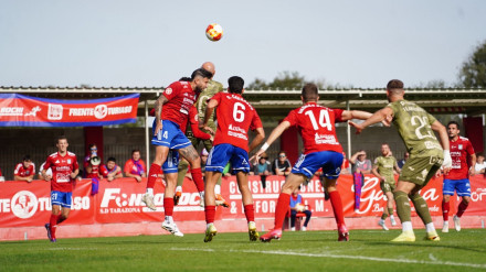 El barco del Real Murcia se hunde en Tarazona (1-0)