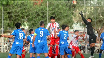 Lance del partido jugado en Armilla con triunfo del líder CF Motril