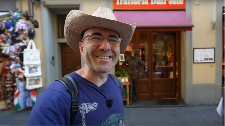 Sezar Blue (César González), youtuber