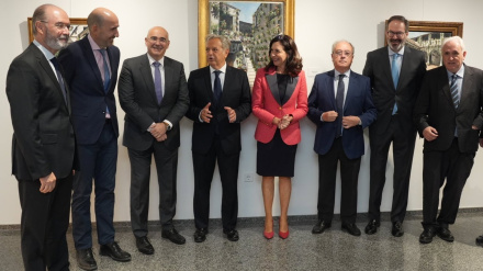 Kutxabank comparte con las instituciones su apuesta por impulsar la financiación a familias y empresas en Andalucía.Kutxabank ha reunido este martes en Córdoba a representantes de instituciones locales y regionales, con los que ha compartido su posición y capacidades en el mercado, su "ambición renovada" por Córdoba y la comunidad andaluza y su "claro compromiso por acompañar con más financiación" los proyectos de sus clientes, tanto particulares, como empresas, "promoviendo el tejido económico e industrial" de la región.POLITICA ANDALUCÍA ESPAÑA EUROPA CÓRDOBA ECONOMIAKUTXABANK