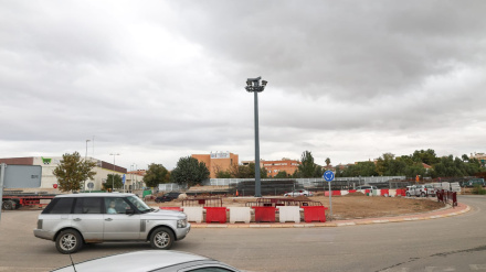Una de las rotondas de la ronda central que será ajardinada con árboles y arbustos