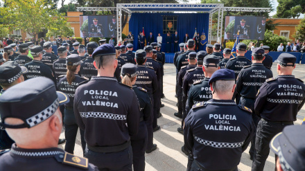 La alcaldesa de València, María José Catalá, preside el acto de celebración del Día de la Policía Local de Valencia