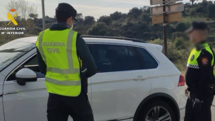 Detenida por abrazo amoroso en Malpartida de Plasencia