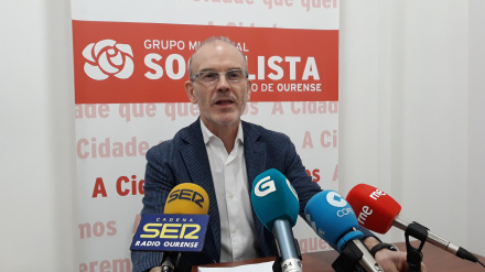 José Angel Vázquez Barquero en una comparecencia pública ante los medios de comunicación