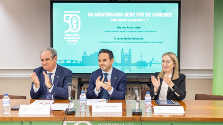 Jesús Aguilar, Santiago Leyes y Ana Pastor en el acto institucional