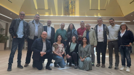 Charly García, junto a Óscar Azcona, delegado de misiones en Navarra en unos encuentros del Domund 2025.