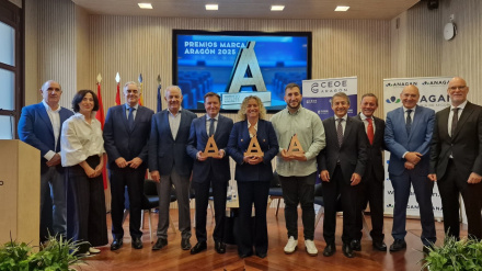 Foto de familia I premios Marca Aragón
