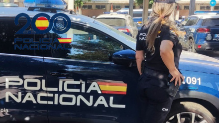 Imagen de archivo de una agente de la Policía Nacional.