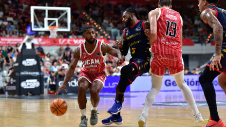 DeJulius ya lidera a UCAM Murcia CB