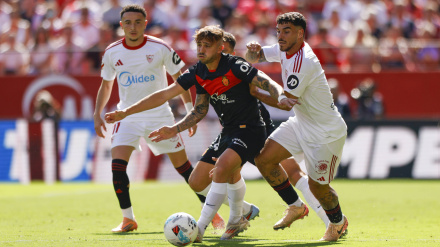 Spanish La Liga EA Sports soccer match Sevilla vs Mallorca at Ramon Sanchez Pizjuan in Sevilla, Spain. 18 October 2025900/Cordon Press