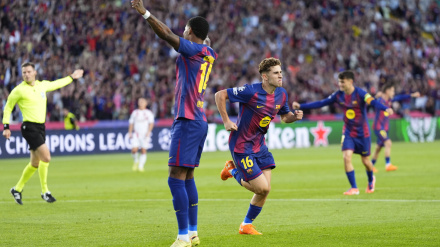 Fermín celebra el primer gol del Barcelona ante el Olympiacos
