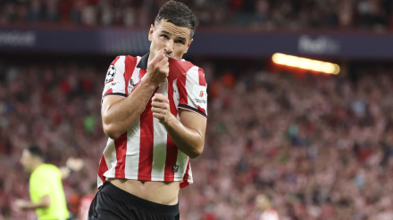 El Athletic celebra el gol de Guruzeta al Qarabag