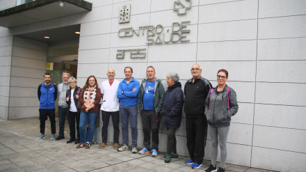 Participantes e la iniciativa ‘Adestra a túa saúde’ puesta en marcha en Ares