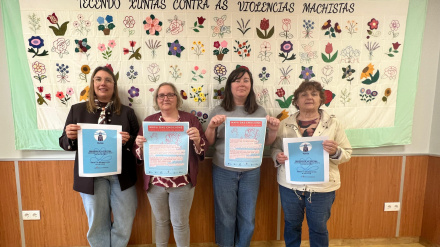 Participantes en la presentación de la iniciativa en Mañón
