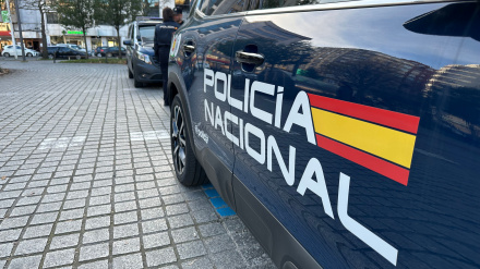 Coche de la Policía Nacional en Santander
