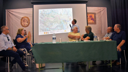 Tres macroproyectos hidráulicos, con una inversión de 106 millones de euros, garantizarán el suministro a 30.000 habitantes y el riego de 9.000 hectáreas