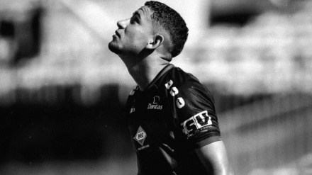 El joven deportista de 20 años falleció tras un trágico accidente con su moto.