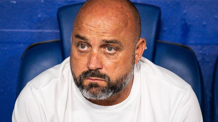 Manolo González, en el banquillo de Cornellá durante un partido del Espanyol.