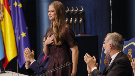 Leonor de Borbón, aplaudida en la ceremonia de entrega de los Premios Princesa de Asturias