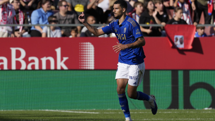 Carmo celebrando su gol, en el Girona - Oviedo