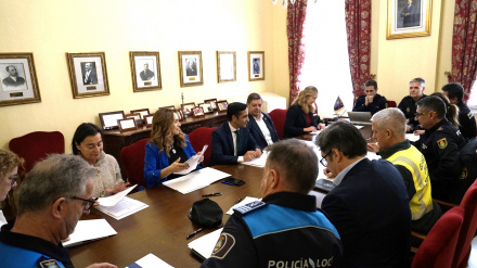 El encuentro se celebró en una de las salas de Ayuntamiento