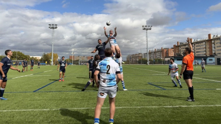 Touch en el partido entre el CDR Tartessos y el Marbella RC