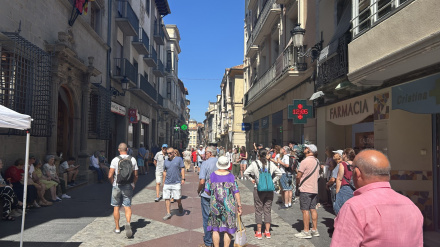 Calle Mayor de Jaca este verano