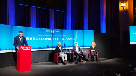 Debate sobre el turimo en Barcelona en la sede de Foment del TreballPOLITICA