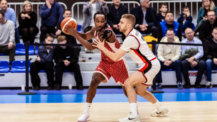 Michael Forrest lideró al equipo en la remontada