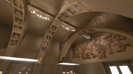 Sala del MNAC donde se conservan las pinturas murales de Sijena.