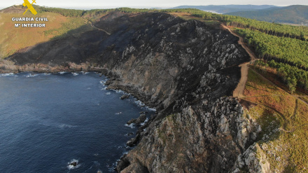 Zona afectada por uno de los incendio registrados en la costa de Fisterra