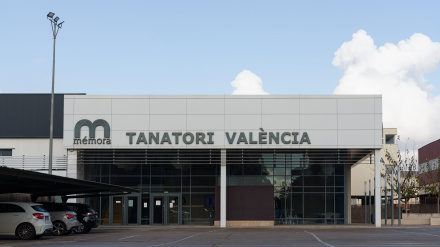 Funeraria Memora, donde las personas pueden visitar a sus seres queridos fallecidos.