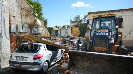 (Foto de ARCHIVO)Incidencias provocadas por un pequeño tornado en Gibraleón (Huelva). A 29 de octubre de 2025, en Gibraleón, Huelva (Andalucía, España). El consejero de Sanidad, Presidencia y Emergencias de la Junta de Andalucía, Antonio Sanz, ha activado este miércoles la situación operativa 1 del Plan ante el Riesgo de Inundaciones (PERI) en Andalucía tras el aviso de nivel rojo --riesgo extremo-- activado por la Agencia Estatal de Meteorología (Aemet) en el litoral de Huelva.Francisco J. Olmo / Europa Press29/10/2025