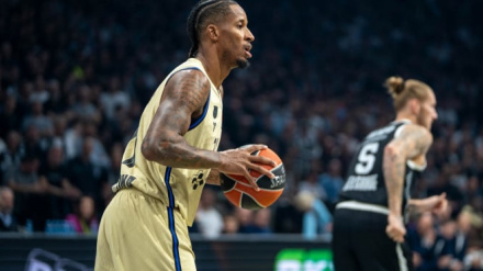 Clyburn anotó el triple decisivo, pero Shengelia fue el mejor azulgrana con 42 de valoración