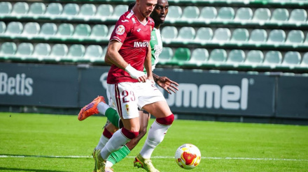 Flakus lideró el triunfo del Real Murcia