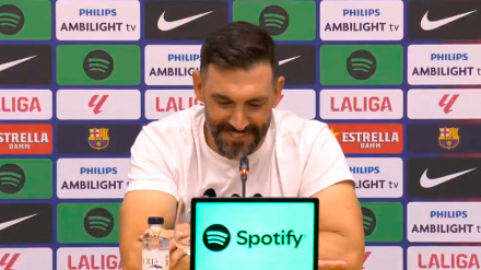 Eder Sarabia sonríe durante la rueda de prensa posterior al Barcelona-Elche, de LaLiga