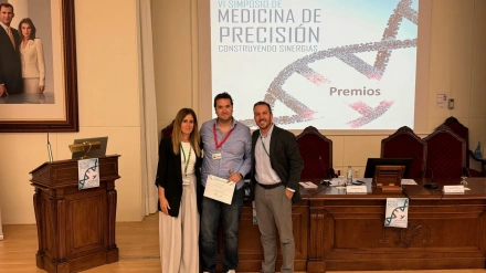 Celebrado en la Facultad de Medicina de la Universidad de Granada, el encuentro reunió a un centenar de profesionales sanitarios, investigadores y asociaciones de pacientes para compartir avances en medicina personalizada y fomentar sinergias