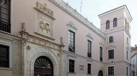 El arzobispo de Valladolid, Luis Argüello, comenta la importancia del Día de la Iglesia Diocesana