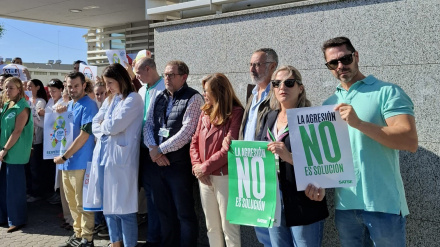 Concentración este martes, 4 de octubre, en el Centro de Salud de Torreblanca de Sevilla en repulsa a la agresión sufrida por una enfermera