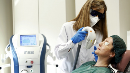 (Foto de ARCHIVO)Tratamiento con Luz Pulsada Intensa para el ojo seco.REMITIDA / HANDOUT por ANGEL CARBONELLFotografía remitida a medios de comunicación exclusivamente para ilustrar la noticia a la que hace referencia la imagen, y citando la procedencia de la imagen en la firma04/3/2021