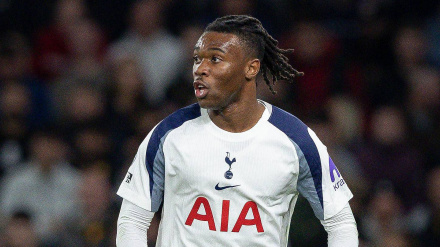 El jugador italiano del Tottenham habría recibido amenazas con un arma de fuego.