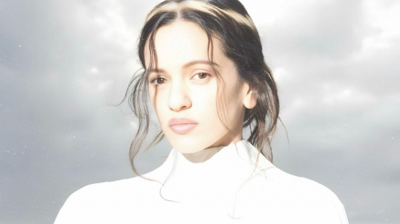 Rosalía se mete de lleno en la polémica por las pinturas de Sijena