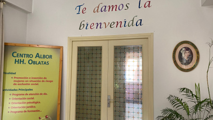 Entrada del Centro Albor, en la calle Santuario 24, en Valladolid