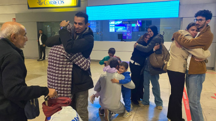 El abrazo que pone fin a dos años de angustia: un vallisoletano logra reunir a su familia de Gaza en Valladolid