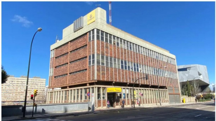 Edificio de Correos en Zaragoza como ejemplo del brutalismo