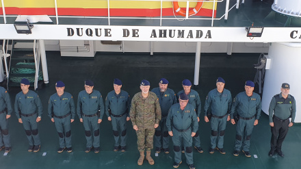 Video del Rey Felipe VI en una embarcación de intervención rápida de la Guardia Civil