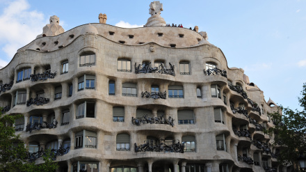 La directora de Apartur sostiene que se ha construido "un relato muy bien armado" para culpar a los pisos turísticos