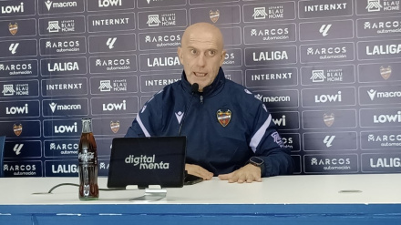 Calero, en la previa del partido en el Metropolitano